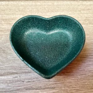 מתנה לבית חדש: קערית נוי- קערית לב- ירוק
