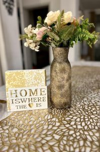 אגרטל מעוצב וינקה- זהב מושחר