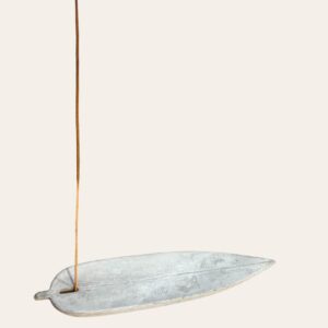 מעמד לקטורת בצורת עלה אפור