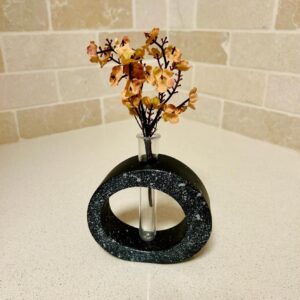 אגרטל חלול מבטון - שחור/ שחור-כסף