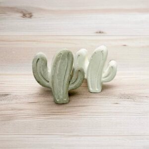 זוג קקטוסים לקישוט- לבן ואפור