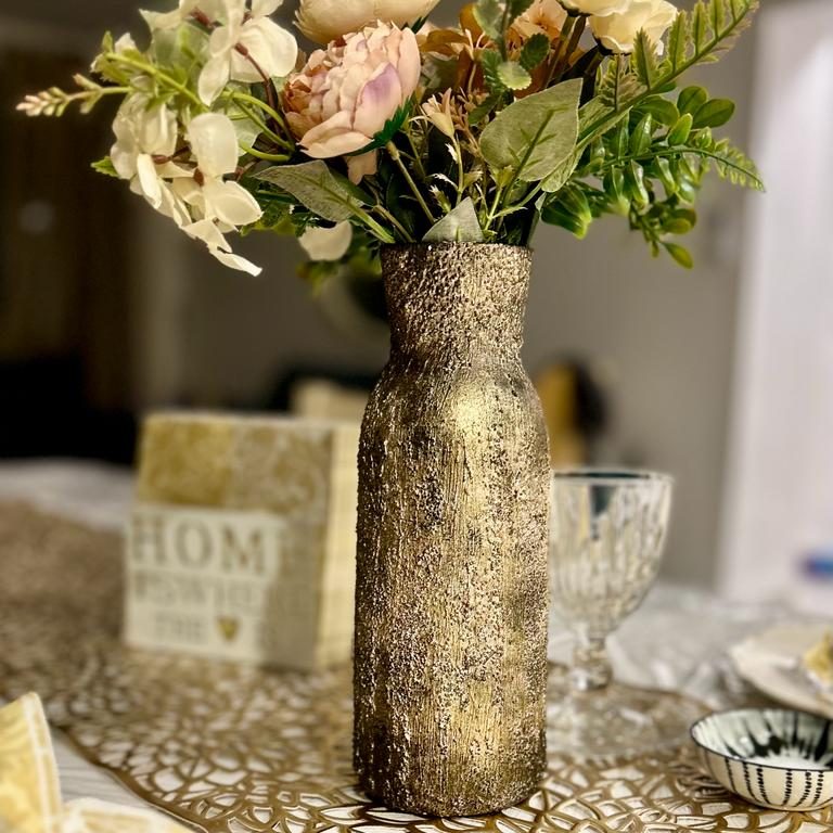 אגרטל מעוצב וינקה- זהב מושחר